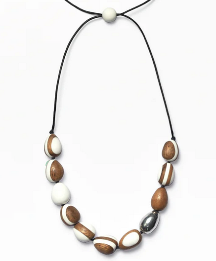 ERNESTO DE BARCELONA Designer "Nacar" Handmade Necklace